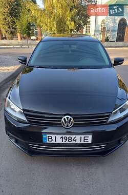 Седан Volkswagen Jetta 2010 в Полтаве