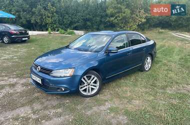Седан Volkswagen Jetta 2017 в Львові