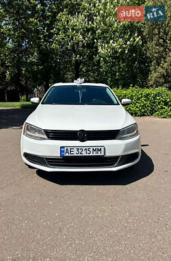 Седан Volkswagen Jetta 2013 в 