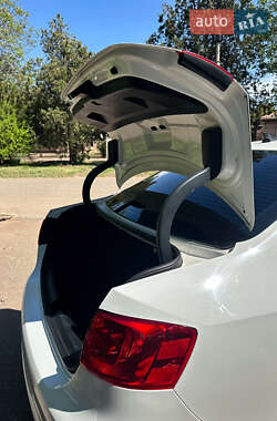 Седан Volkswagen Jetta 2013 в 