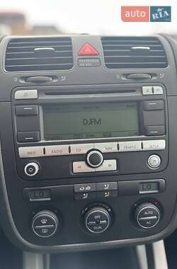 Седан Volkswagen Jetta 2009 в 