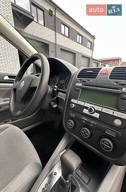 Седан Volkswagen Jetta 2009 в 