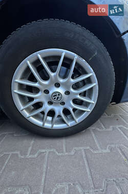 Седан Volkswagen Jetta 2015 в 