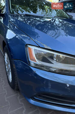 Седан Volkswagen Jetta 2015 в 