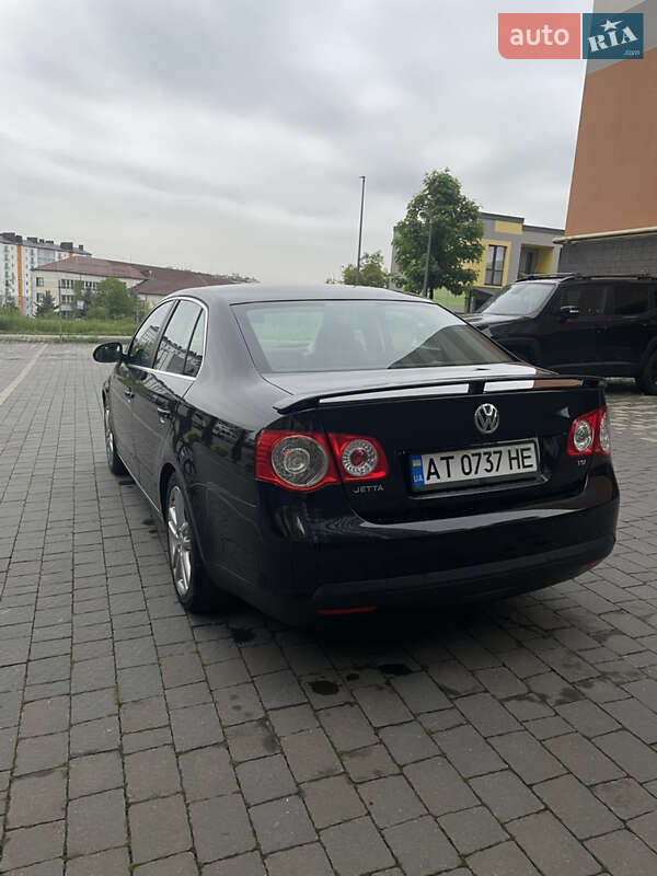 Седан Volkswagen Jetta 2007 в Ивано-Франковске