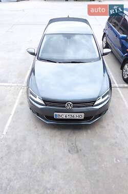 Седан Volkswagen Jetta 2012 в Львове