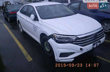 Седан Volkswagen Jetta 2018 в 