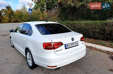 Седан Volkswagen Jetta 2014 в 