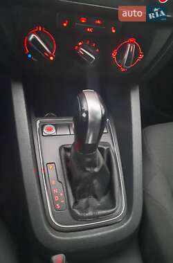 Седан Volkswagen Jetta 2014 в 