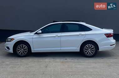 Седан Volkswagen Jetta 2021 в 