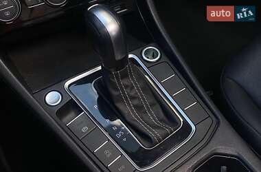Седан Volkswagen Jetta 2021 в 