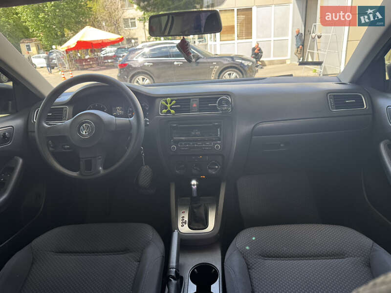 Седан Volkswagen Jetta 2013 в Одессе фото 19 Седан Volkswagen Jetta 2013 в Одессе