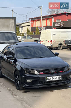 Седан Volkswagen Jetta 2015 в Краматорську