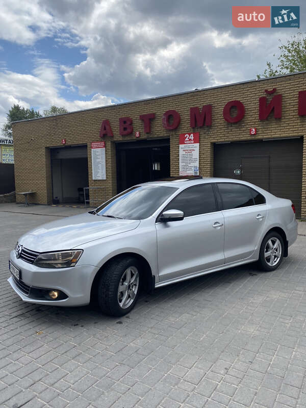 Volkswagen Jetta 2013