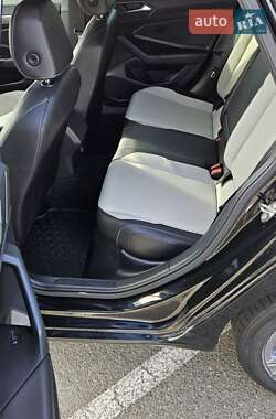 Седан Volkswagen Jetta 2018 в 