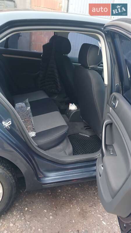 Седан Volkswagen Jetta 2006 в Сумах