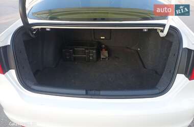Седан Volkswagen Jetta 2012 в 