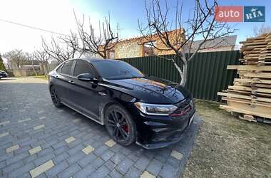 Седан Volkswagen Jetta 2019 в Львові