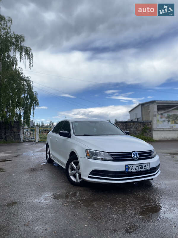 Volkswagen Jetta 2015