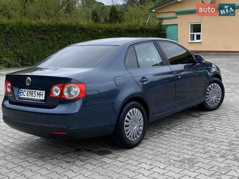 Седан Volkswagen Jetta 2008 в Сколе