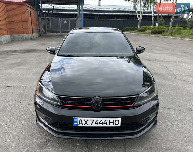 Седан Volkswagen Jetta 2017 в Харькове