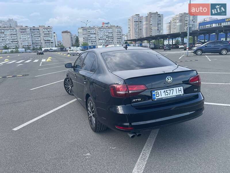 Седан Volkswagen Jetta 2016 в Києві