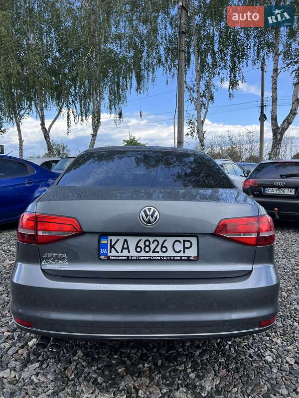 Седан Volkswagen Jetta 2015 в Смеле