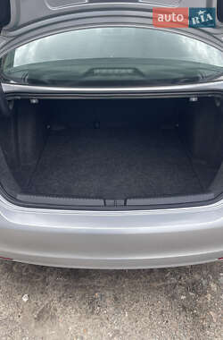 Седан Volkswagen Jetta 2014 в 