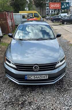 Седан Volkswagen Jetta 2015 в Львові