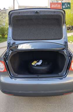 Универсал Volkswagen Jetta 2007 в 