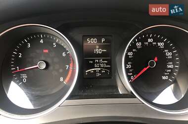 Седан Volkswagen Jetta 2016 в 