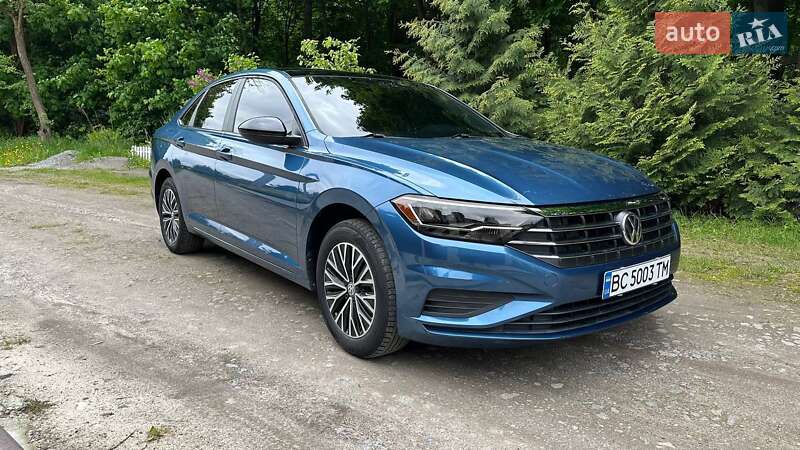 Седан Volkswagen Jetta 2019 в 