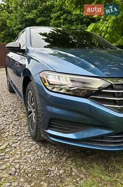 Седан Volkswagen Jetta 2019 в 