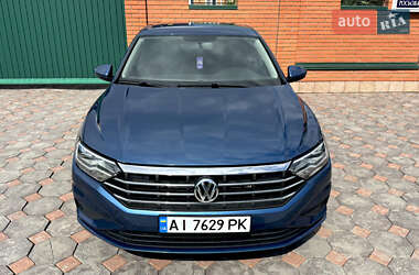 Седан Volkswagen Jetta 2018 в 