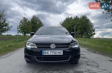 Седан Volkswagen Jetta 2014 в 