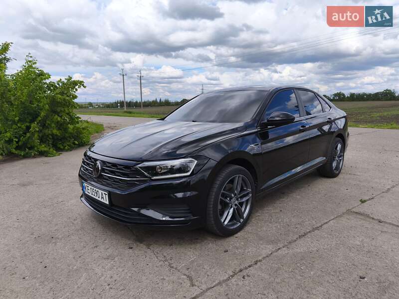 Седан Volkswagen Jetta 2018 в Долинській