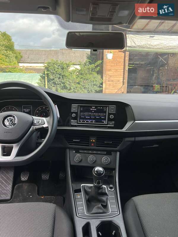 Седан Volkswagen Jetta 2020 в Стрые