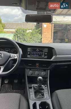 Седан Volkswagen Jetta 2020 в 