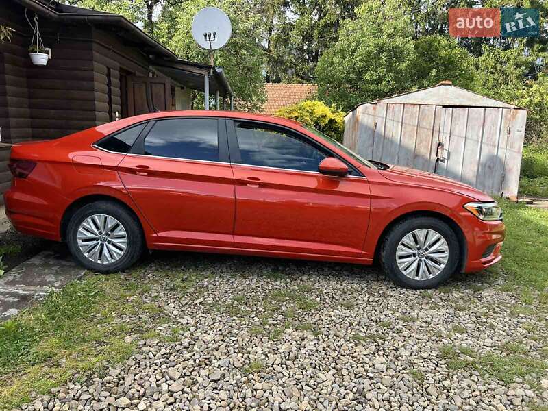 Седан Volkswagen Jetta 2020 в Стрые