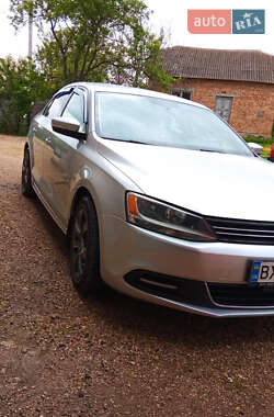 Седан Volkswagen Jetta 2012 в Волочиске