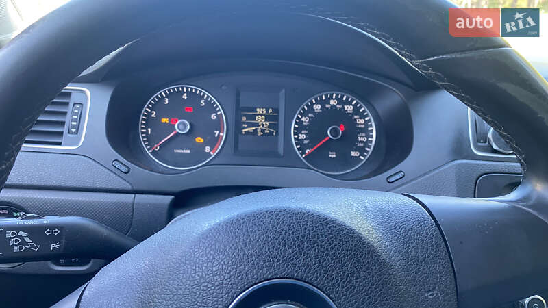Седан Volkswagen Jetta 2012 в Києві