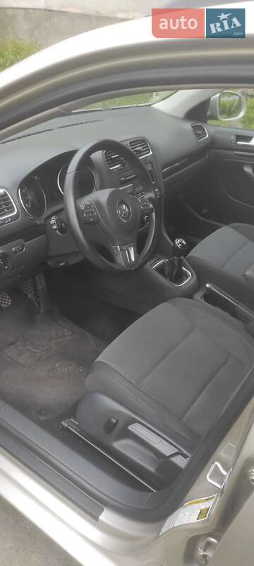 Универсал Volkswagen Jetta 2013 в Львове