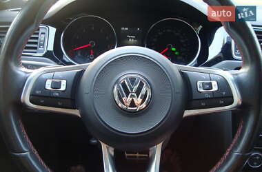 Седан Volkswagen Jetta 2016 в 