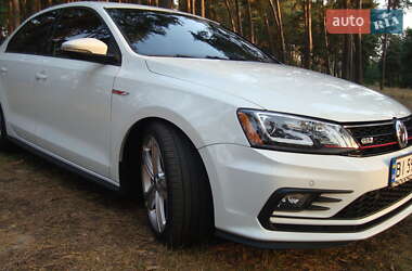 Седан Volkswagen Jetta 2016 в 