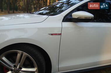Седан Volkswagen Jetta 2016 в 