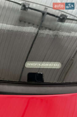 Седан Volkswagen Jetta 2012 в 