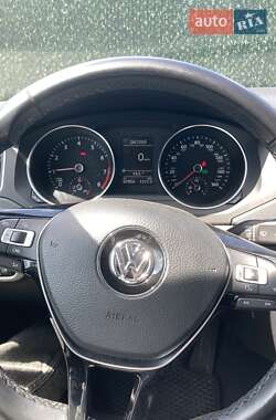 Седан Volkswagen Jetta 2017 в 