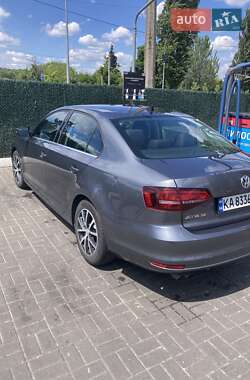 Седан Volkswagen Jetta 2017 в 