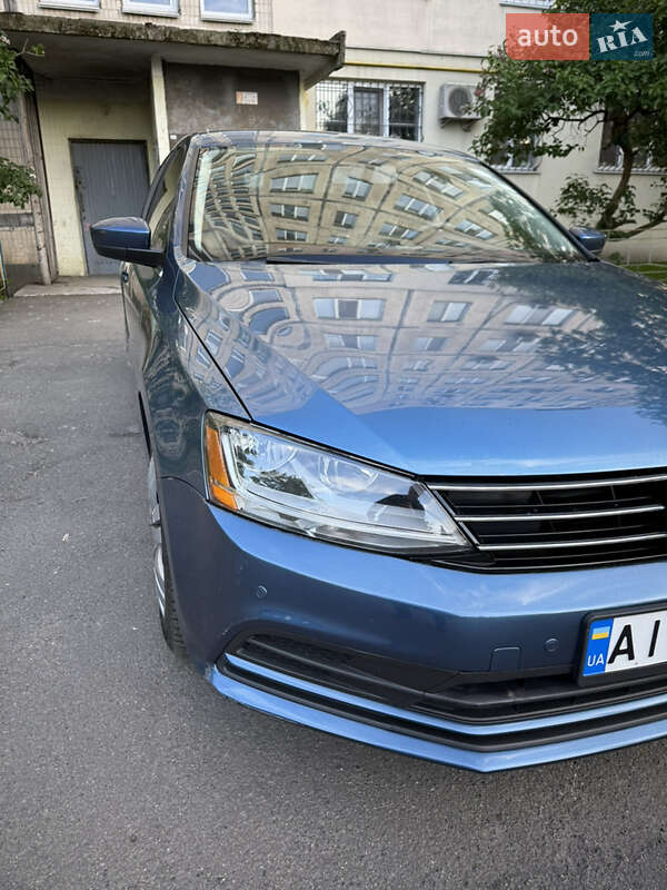 Седан Volkswagen Jetta 2016 в Киеве