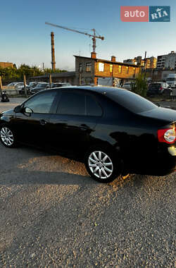Седан Volkswagen Jetta 2009 в 